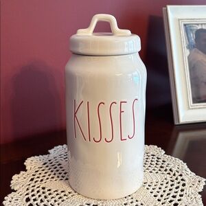 NWT Rae Dunn Valentines Collection Kisses Canister